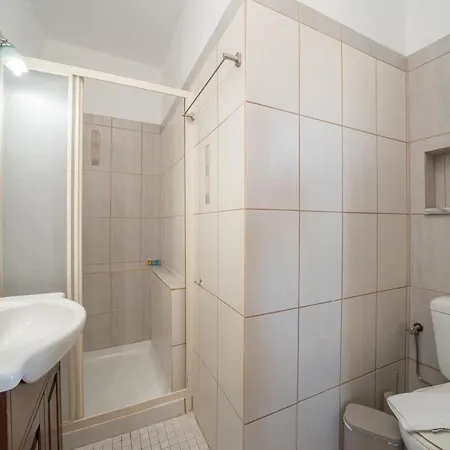 Syriti Villa *