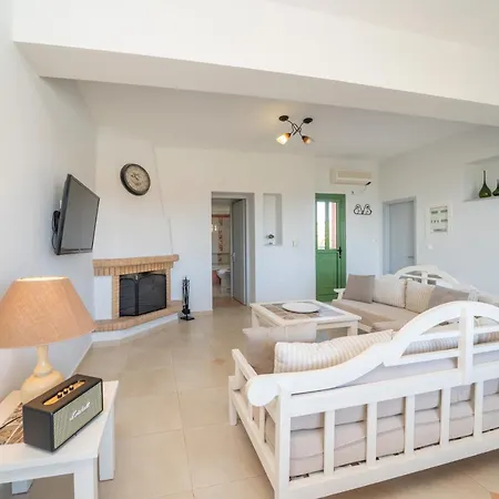 Villa Syriti *