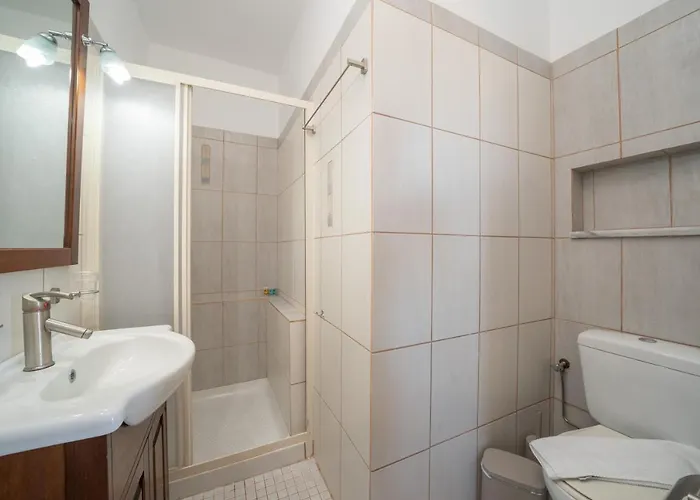 Syriti Villa *